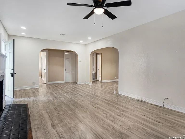 2227 W Huisache Ave — Photo 3