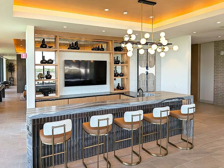 Aqua Bar