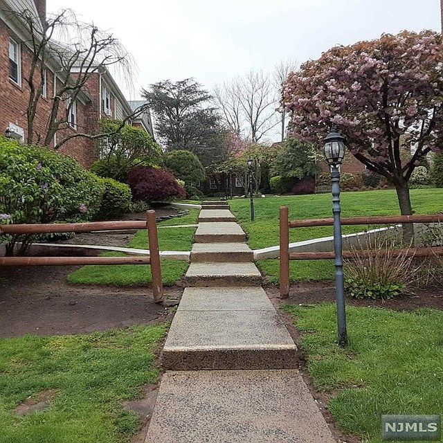 1st image of 190 Millburn Ave APT H2