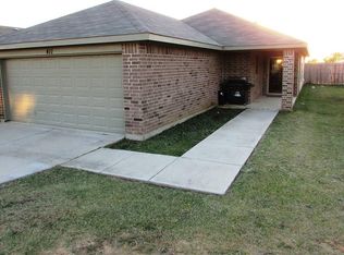 411 Glenwood St, Gainesville, TX 76240
