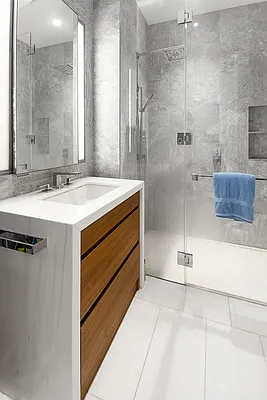 Rented by Keller Williams NYC | media 20