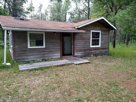 4th image of 8630 N Dog Patch Dr
