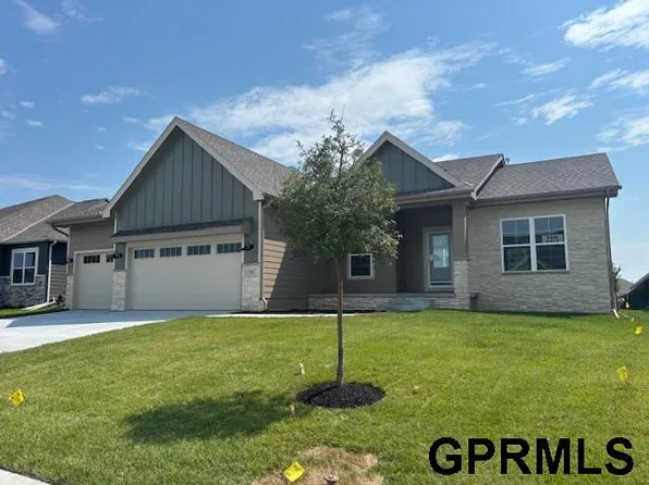 11363 N 170th St, Bennington, NE 68007
