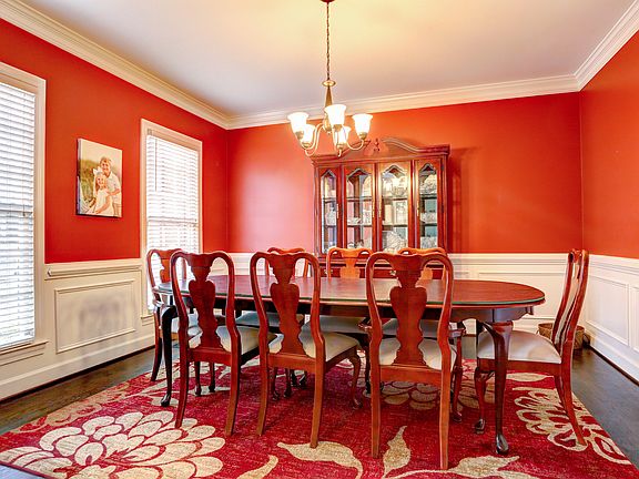 5th image of 1325 Lake Washington Cir