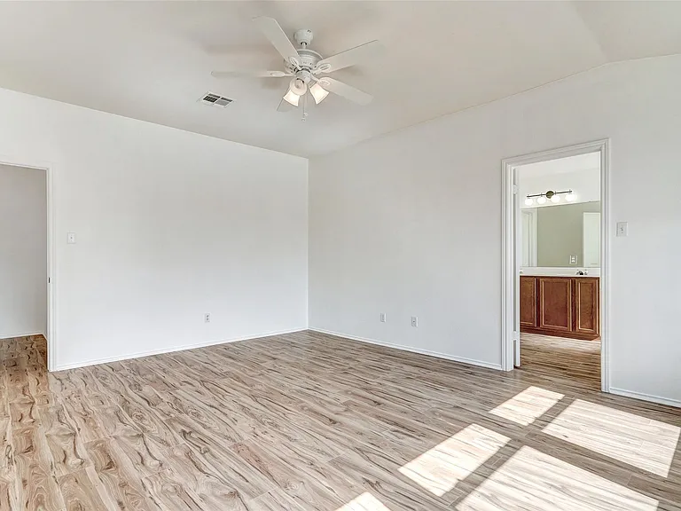 1305 Cabin 4 Ct — Photo 25