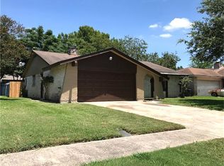 2534 Lower Valley Dr, Houston, TX 77067