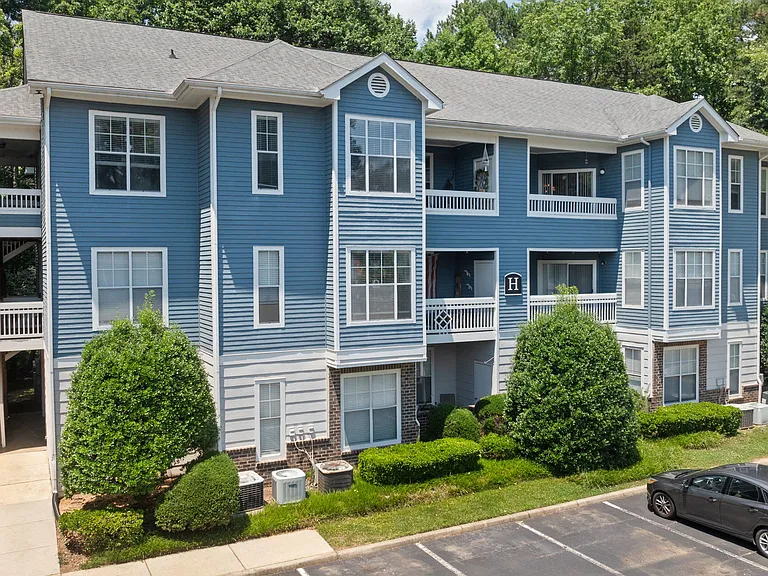 Brassfield Park Apartments — Photo 33