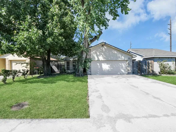 12035 W Marsham Cir, Houston, TX 77066
