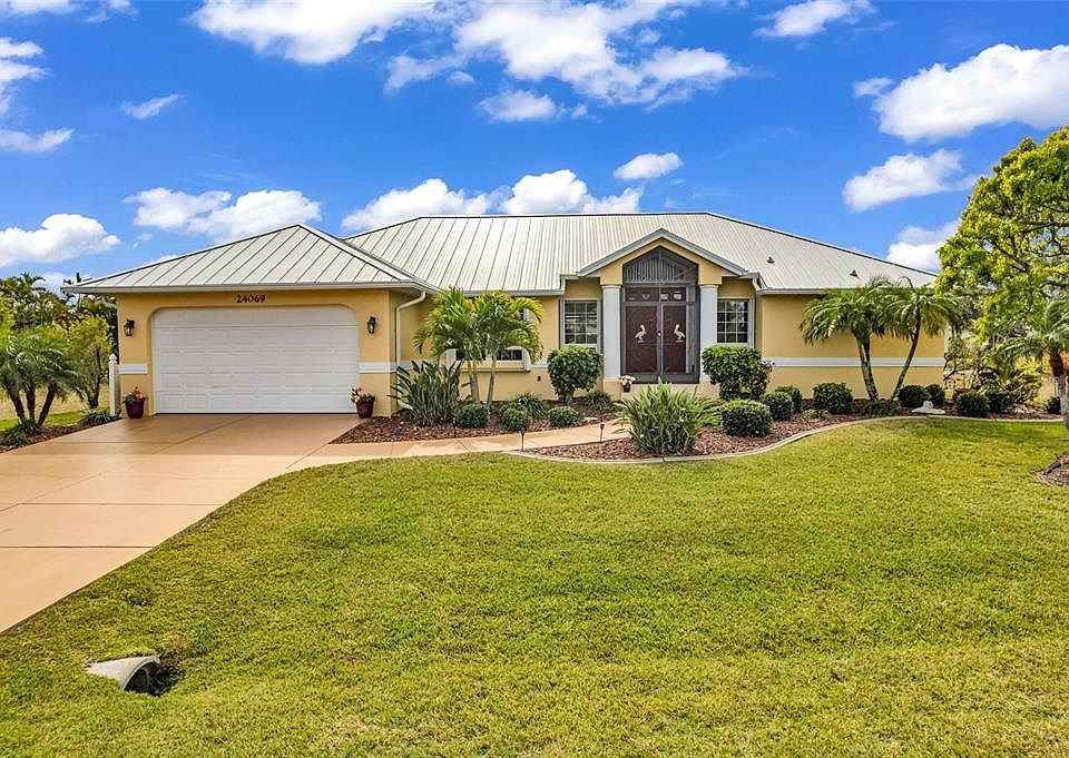 1st image of 24069 Cedar Rapids Rd