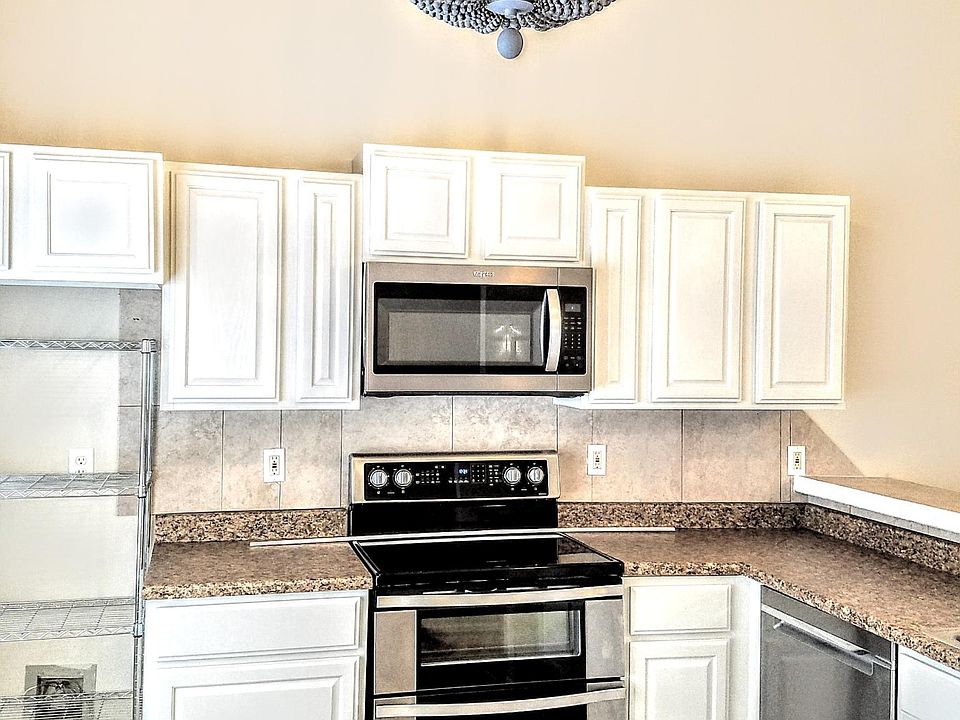 1st image of 19601 N 7th St Unit 2014