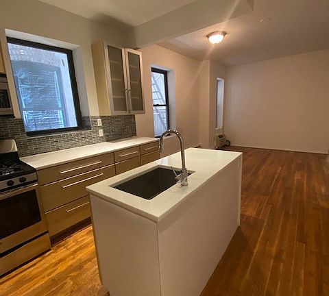 5th image of 163 W 80th St APT 2F