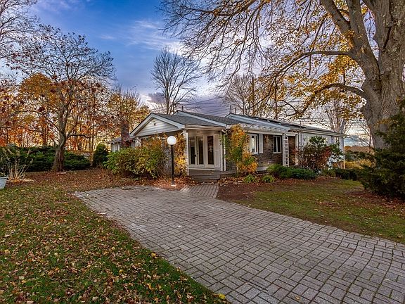 4th image of 167 Mercier Ave