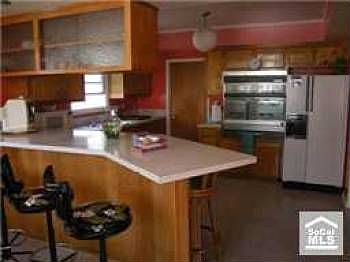 2nd image of 355 Descanso Ave