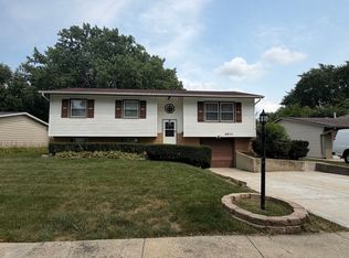 6875 Glenwood Ln, Hanover Park, IL 60133