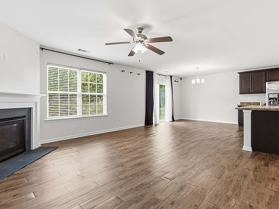 4th image of 8705 Longnor St