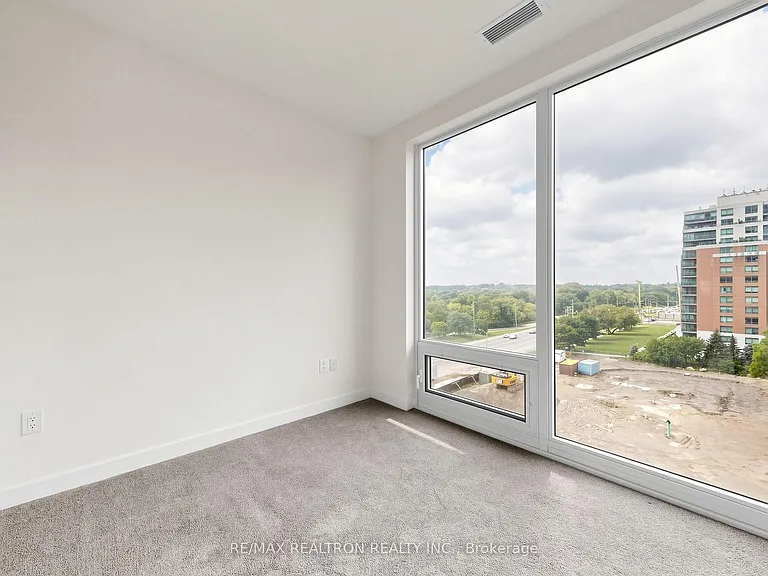 4010 Eglinton Ave W #702 — Photo 23