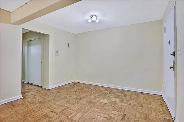 Sold by Remax Edge | media 15