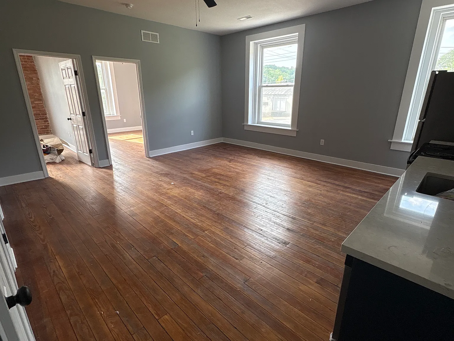103 E Excelsior St — Photo 3