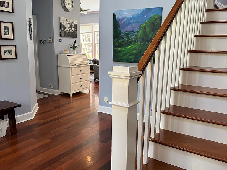 Entry & Stairs