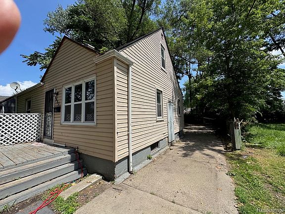 5th image of 1483 S Annabelle St