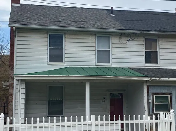 46 S Main St, Ellsworth, PA 15331