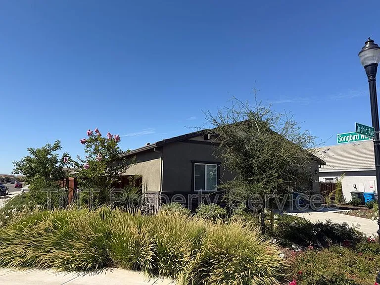 1705 Orchid Ave — Photo 3