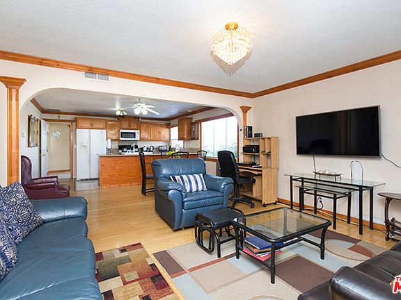 2nd image of 4712 York Blvd