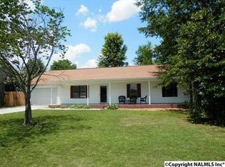 1223 Mittwede St SW, Hartselle, AL 35640