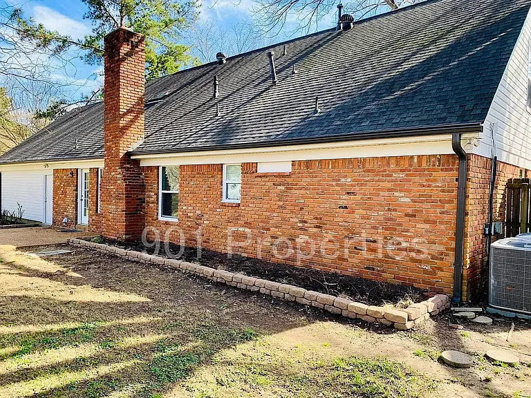 1602 Bubbling Brook Dr — Photo 14