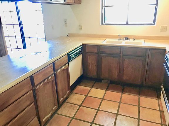 4th image of 3710 Leisure Ln