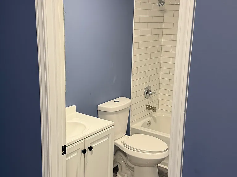 719 W Lafayette St — Photo 12