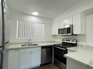 545 Bellevue Way SE UNIT F, Bellevue, WA 98004