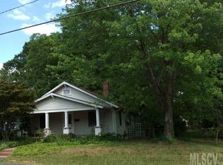 1138 15th St NE, Hickory, NC 28601