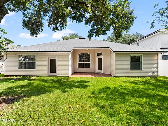 3rd image of 13954 SANDHILL CRANE Drive S