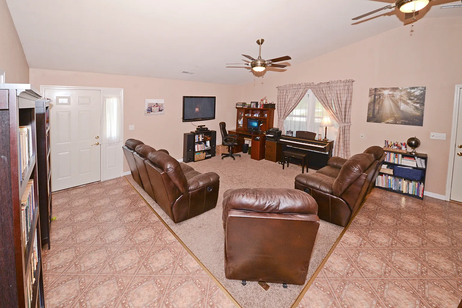 512 Porter St photo 1