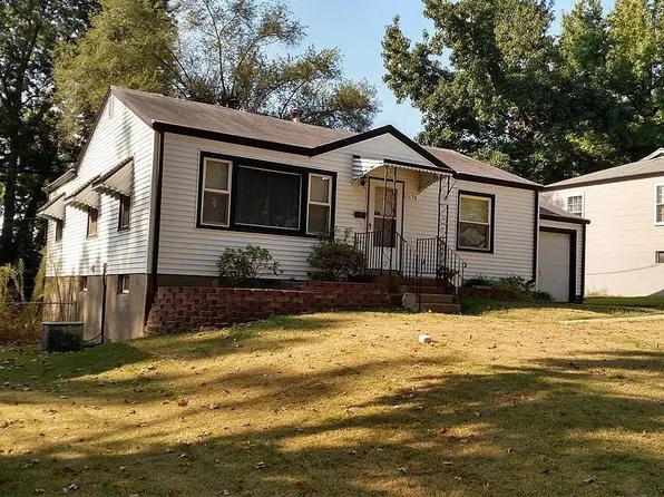 1136 Grenshaw Dr, Saint Louis, MO 63137