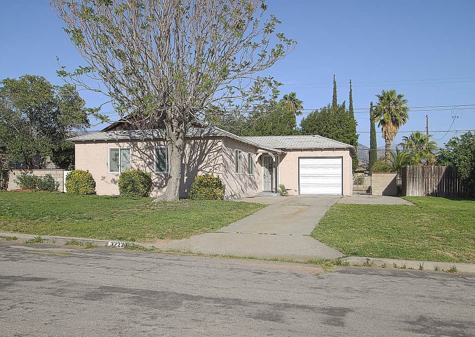 3223 Conejo Dr, San Bernardino, CA 92404 Zillow