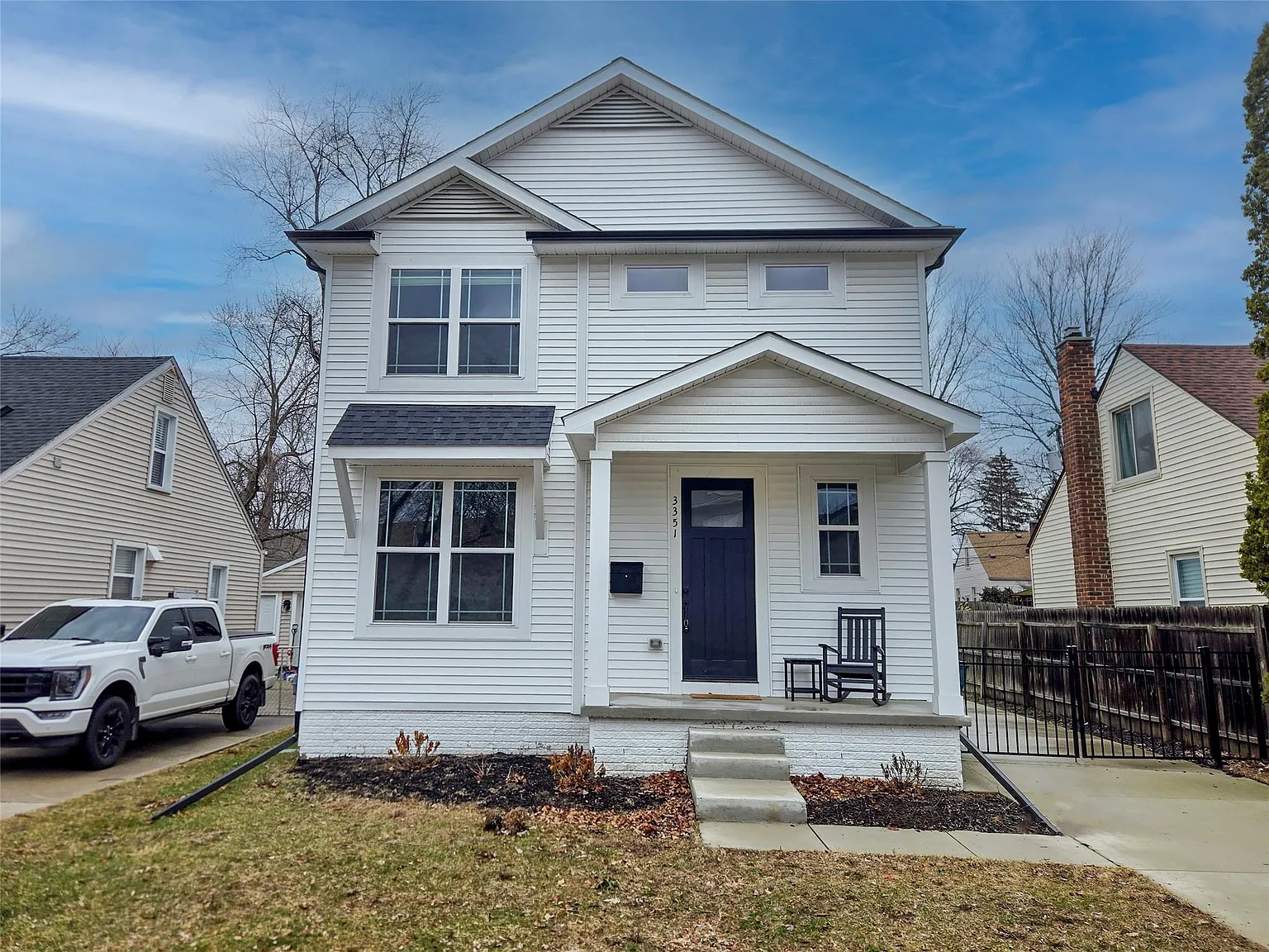 3351 Cummings Ave photo 1