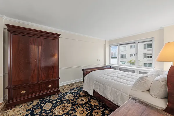 Sold by Compass | media 9