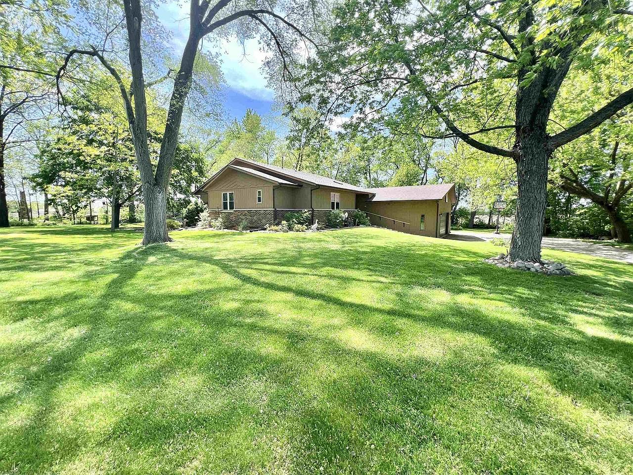 7316 South Lathers Road, Beloit, WI 53511 Zillow