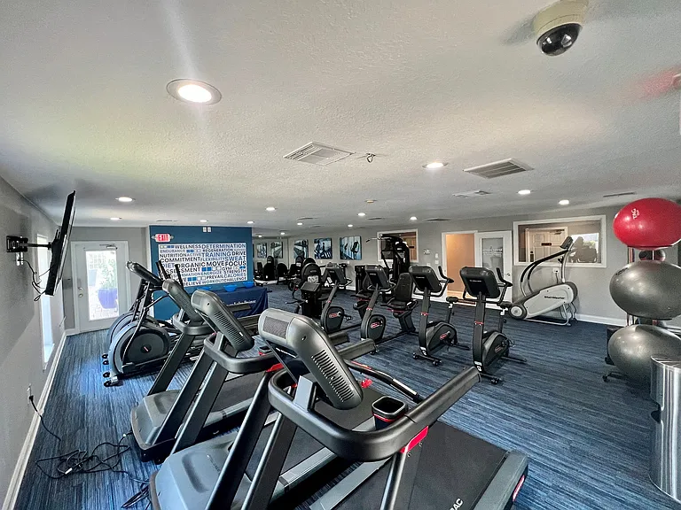 Reserve at Lake Pointe Apartments and Townhomes — Photo 9