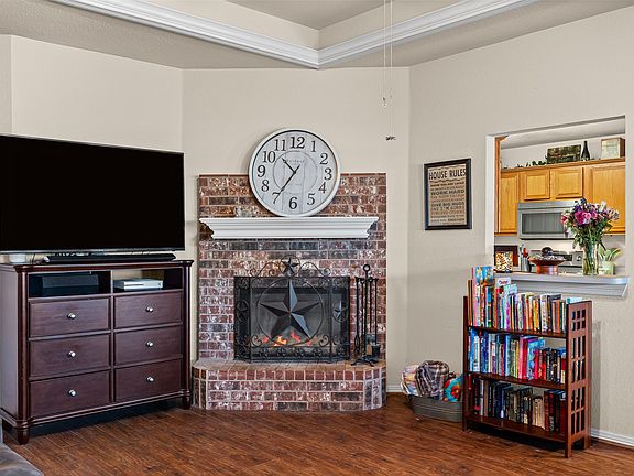 3rd image of 717 Rambling Ct