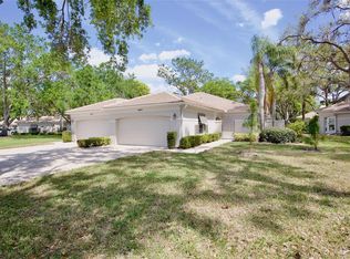 3952 Highland Oaks Dr #11, Sarasota, FL 34235