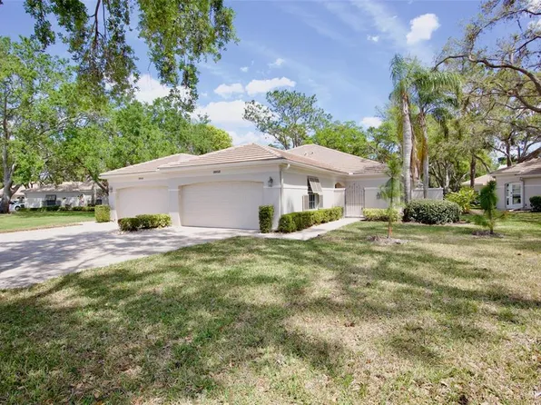 3952 Highland Oaks Dr #11, Sarasota, FL 34235