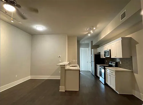 2727 Houston Ave #208 Photo 1