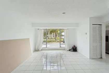 8027 Lagos De Campo Blvd #A4 — Photo 14