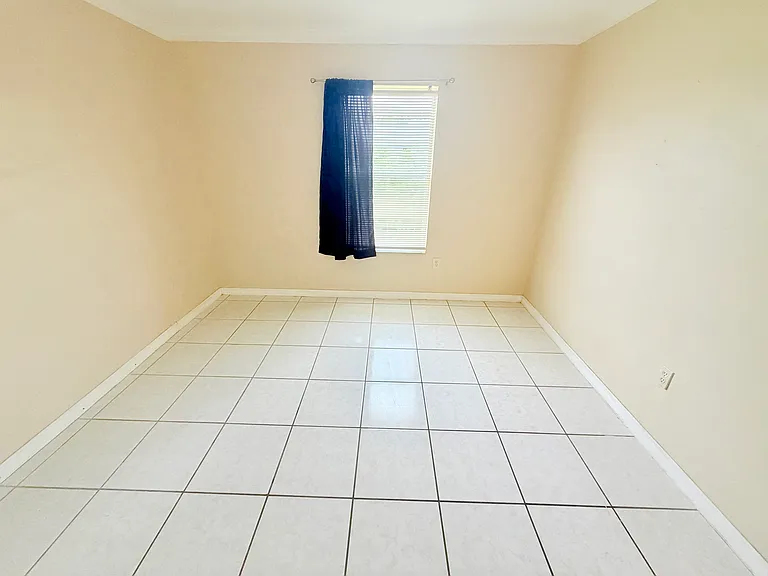 4208 Lugano Ct — Photo 21