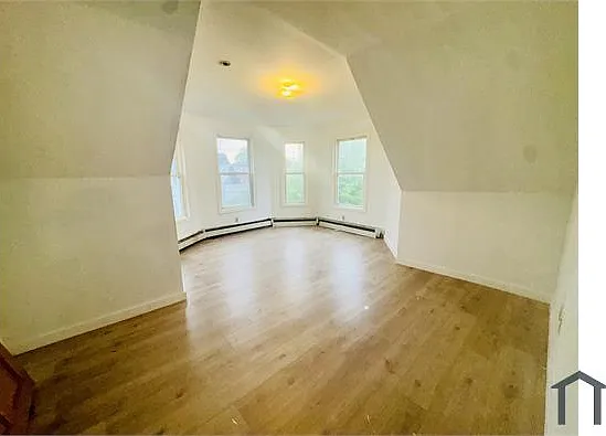 470 Wood Ave #3 — Photo 4