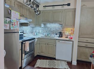 55 Mill Plain Rd Unit 33-18, Danbury, CT 06810