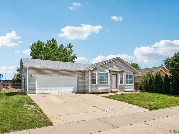 3rd image of 833 E 21st Street